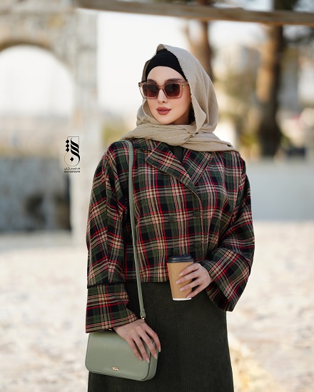 کت و سارافون نیلا